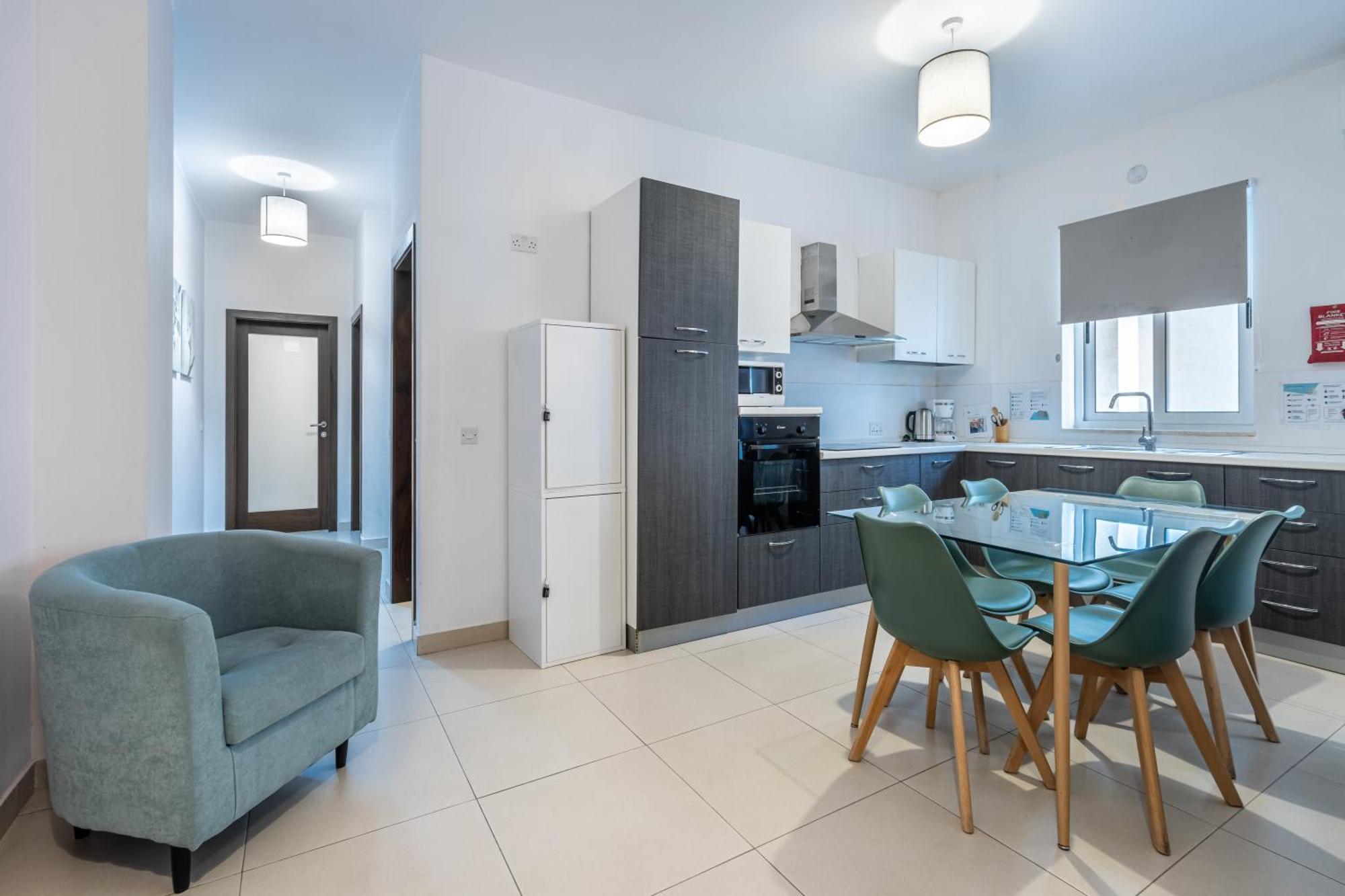 St Julians - Balluta 2 bedroom apartment Saint Julian's Bagian luar foto