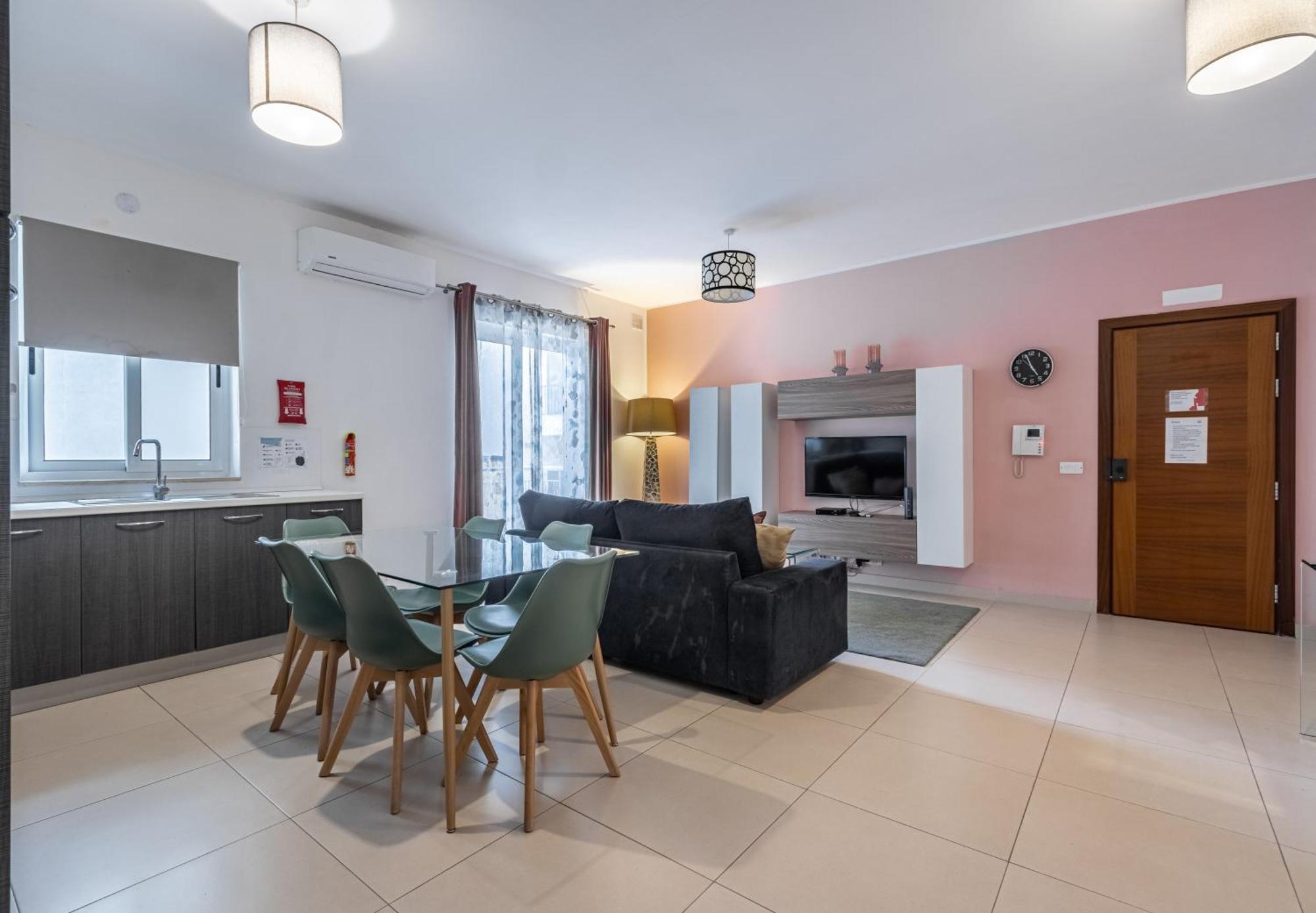 St Julians - Balluta 2 bedroom apartment Saint Julian's Bagian luar foto